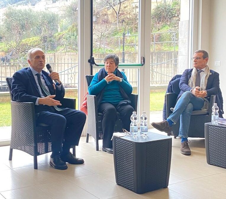 Il presidente di Fondazione Con il Sud, Carlo Borgomeo, entusiasta del progetto L’Officina dell’Inclusione